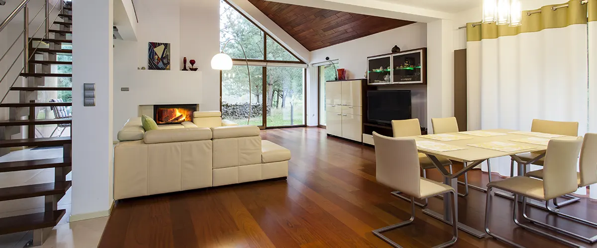 hardwood-flooring-in-living-room