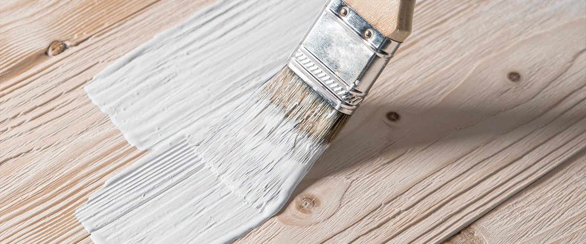 A white paint for wood