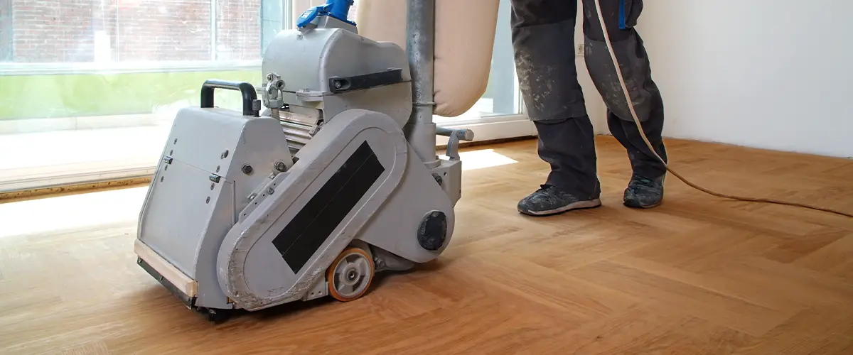 Sanding with a heavy sanding machine